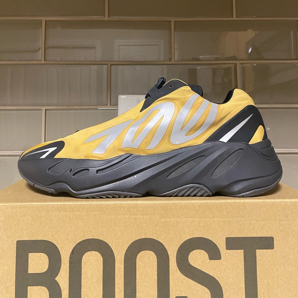 Yeezy Boost 700 Mnvn Honey Flux